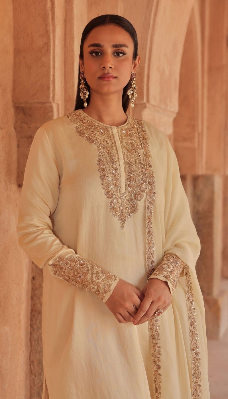 An Ivory Viscose Linen Kurta Set