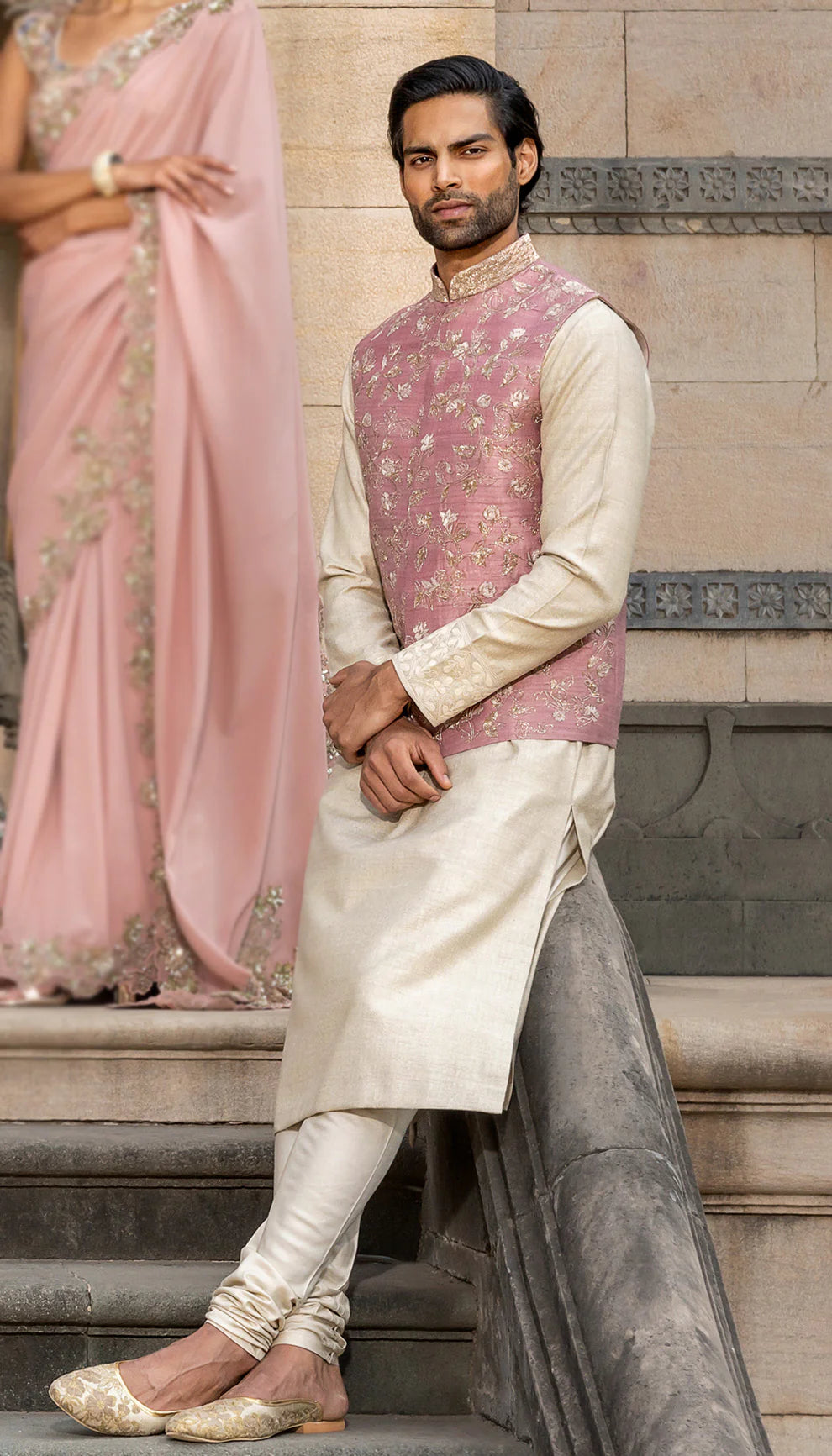 A Vintage Rose Pink Raw Silk Pita Jaal Bandi