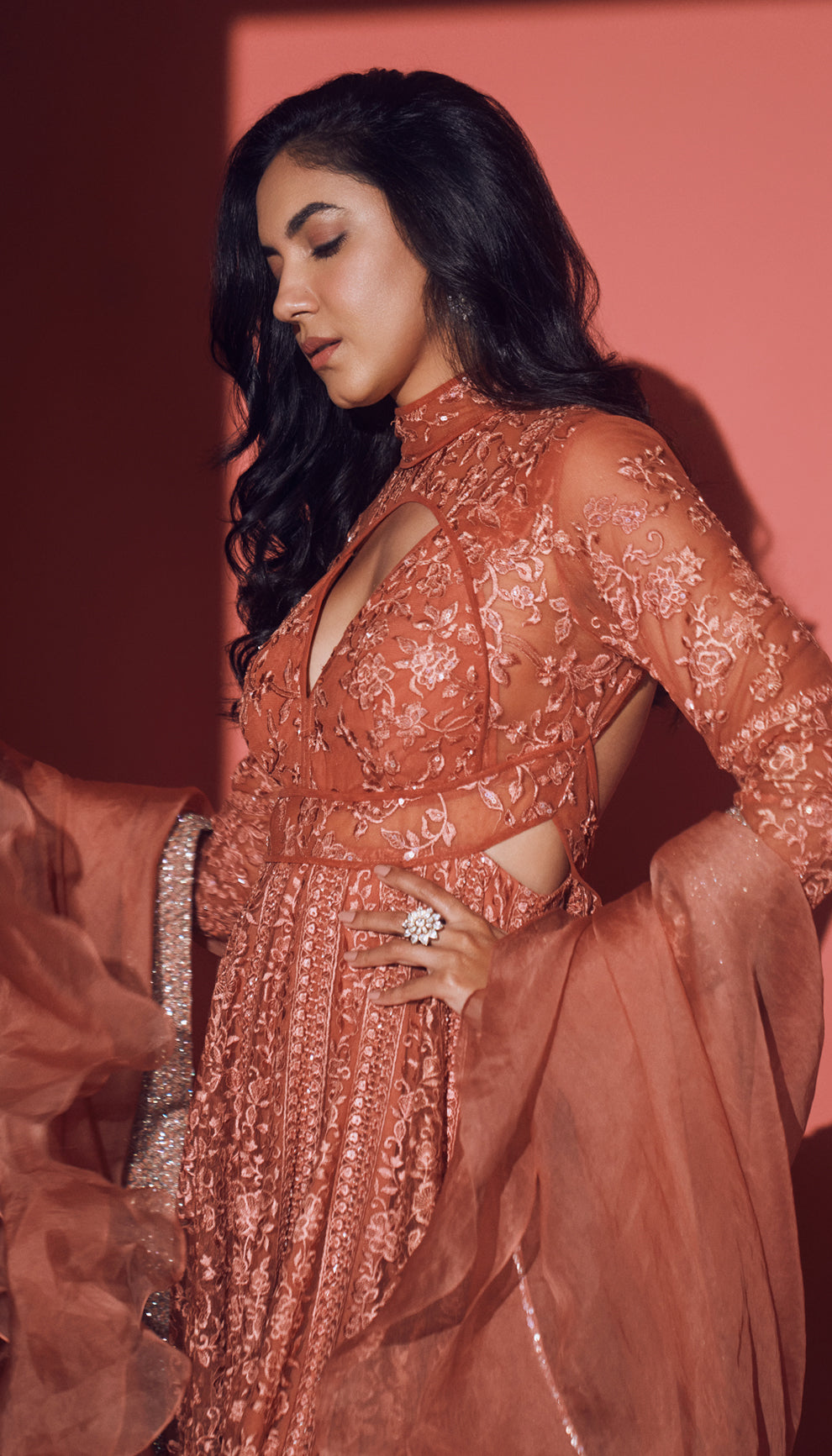 Ritu Verma in the salmon pink kalidar dress by shyamal & bhumika
