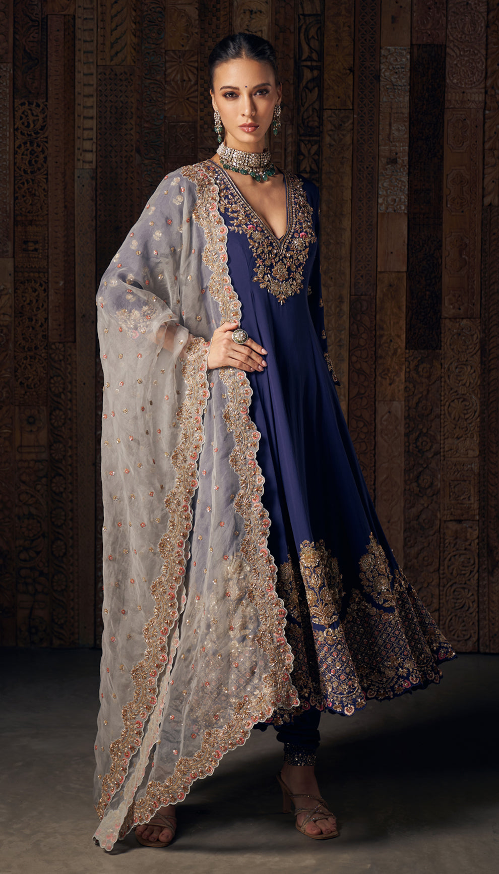 Woman wearing The Noor Midnight Blue Embroidered Kurta Set by Shyamal & Bhumika.